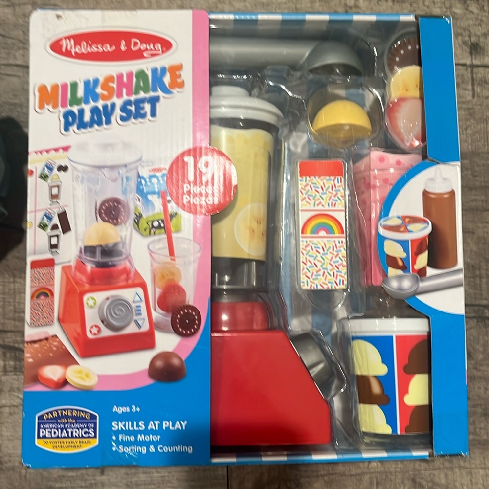 Play kitchen toys
